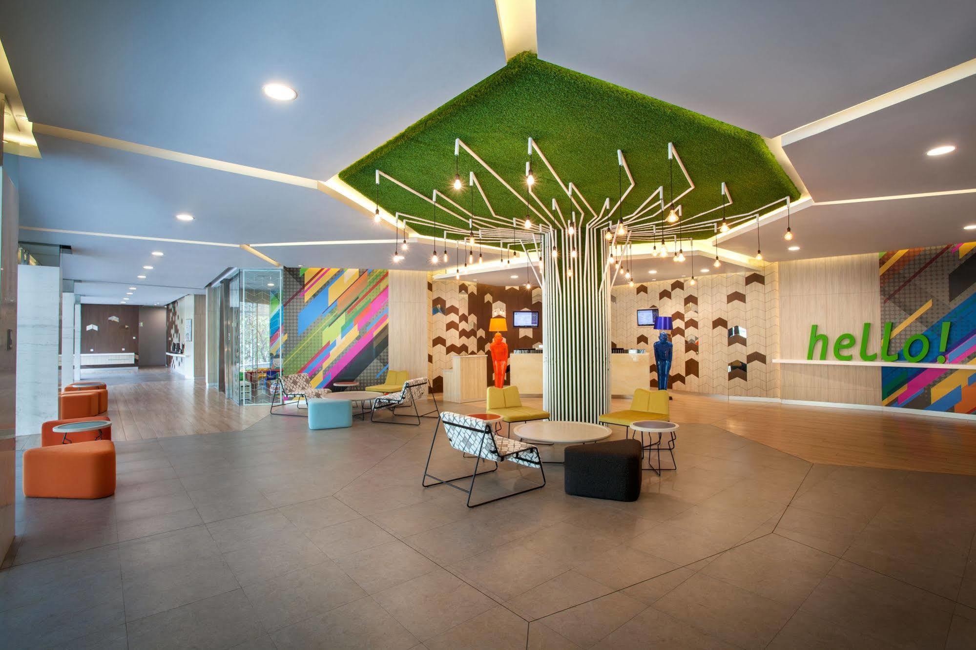 Ibis Styles Jakarta Sunter Exterior foto